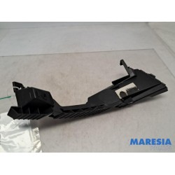 Alfa Romeo - Giulia - Rear bumper bracket, right