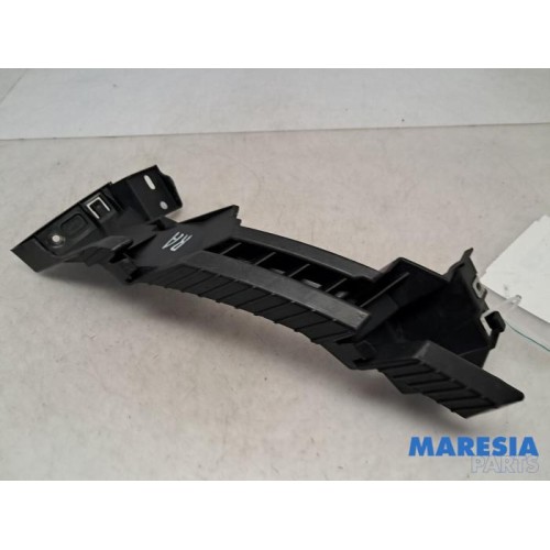 Alfa Romeo - Giulia - Rear bumper bracket, right