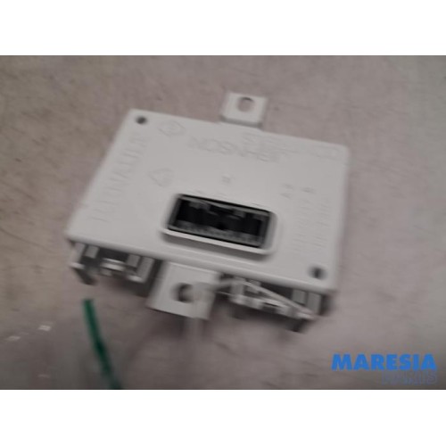 Renault - Clio - Navigation Modul