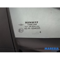 Renault - Clio - Quarter light, front right