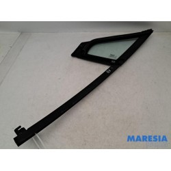 Renault - Clio - Quarter light, front right