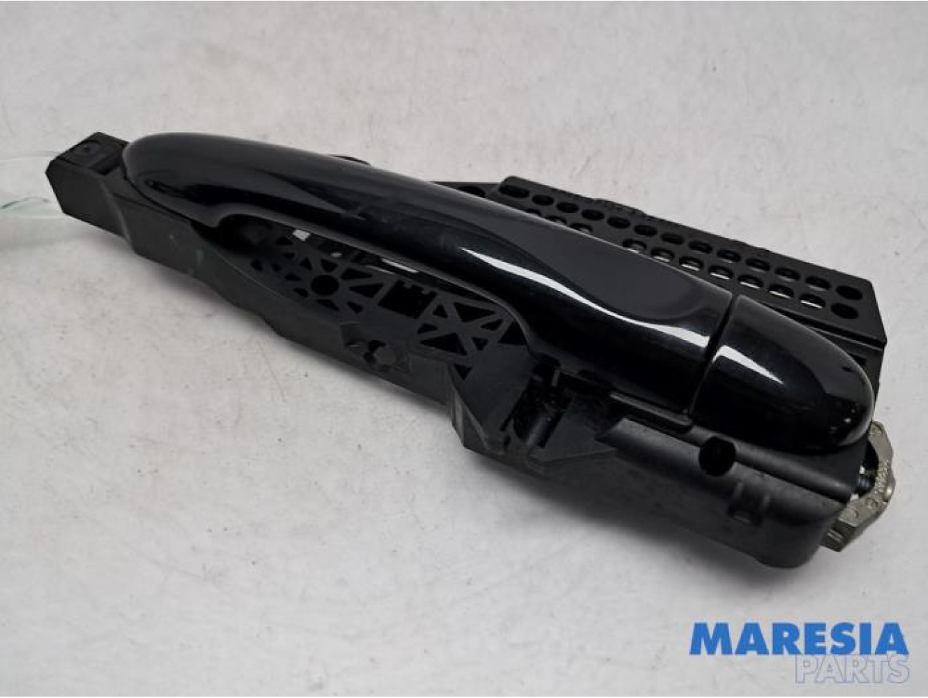 Renault - Clio - Front door handle 4-door, right