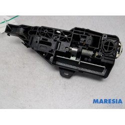 Renault - Clio - Front door handle 4-door, right