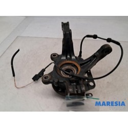 Renault - Captur - Knuckle, front right