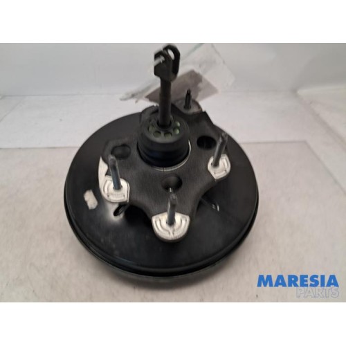 Renault - Captur - Brake servo