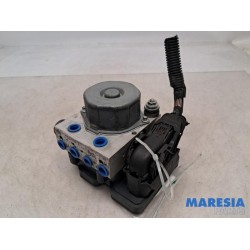 Renault - Captur - ABS pump