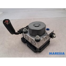 Renault - Captur - ABS pump