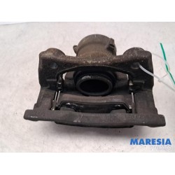 Renault - Captur - Front brake calliper, left