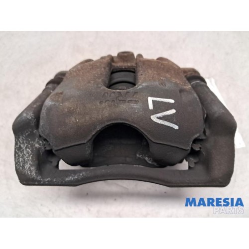 Renault - Captur - Front brake calliper, left