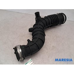 Renault - Captur - Air intake hose