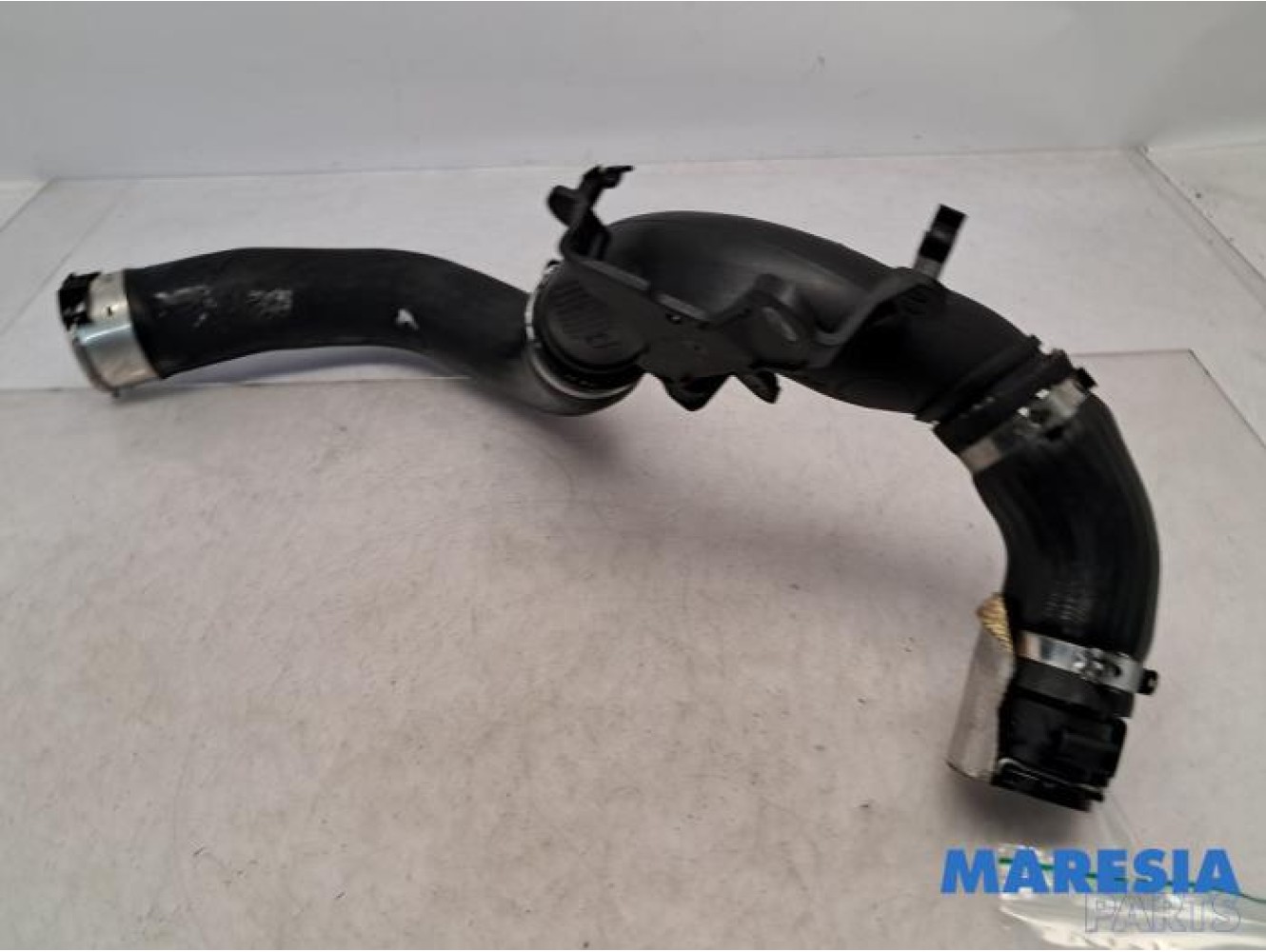 Renault - Captur - Intercooler hose