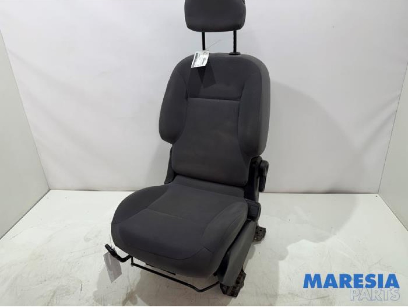 Peugeot - Partner - Seat, left