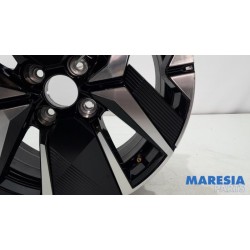 Peugeot - 208 - Wheel