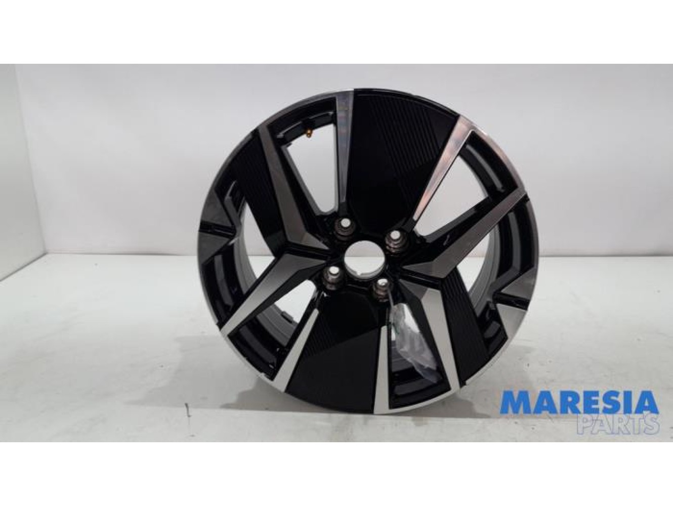Peugeot - 208 - Wheel