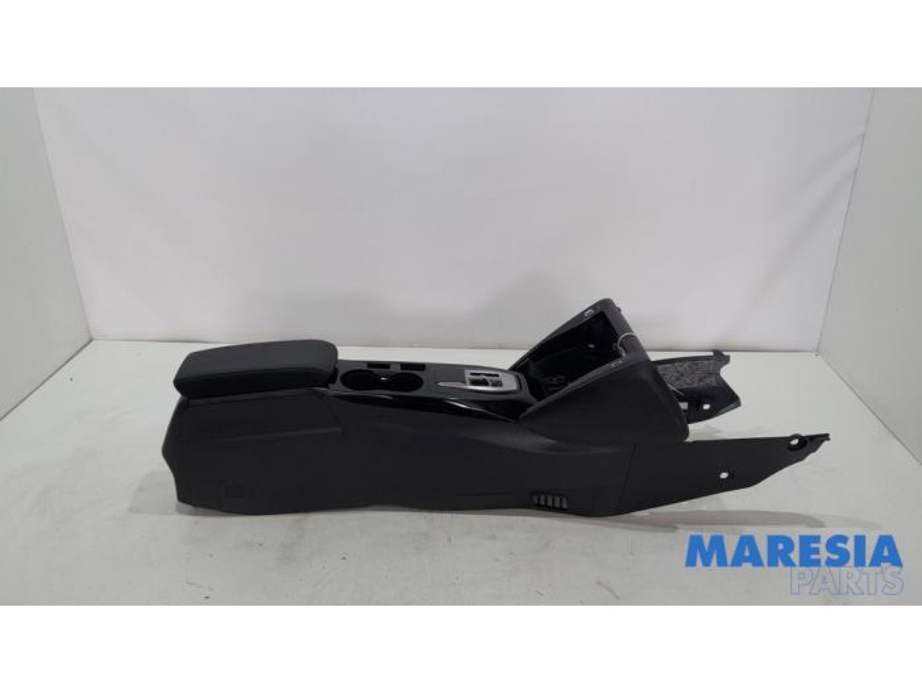 Peugeot - 208 - Middle console