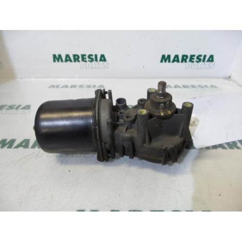 Renault - Laguna - Front wiper motor