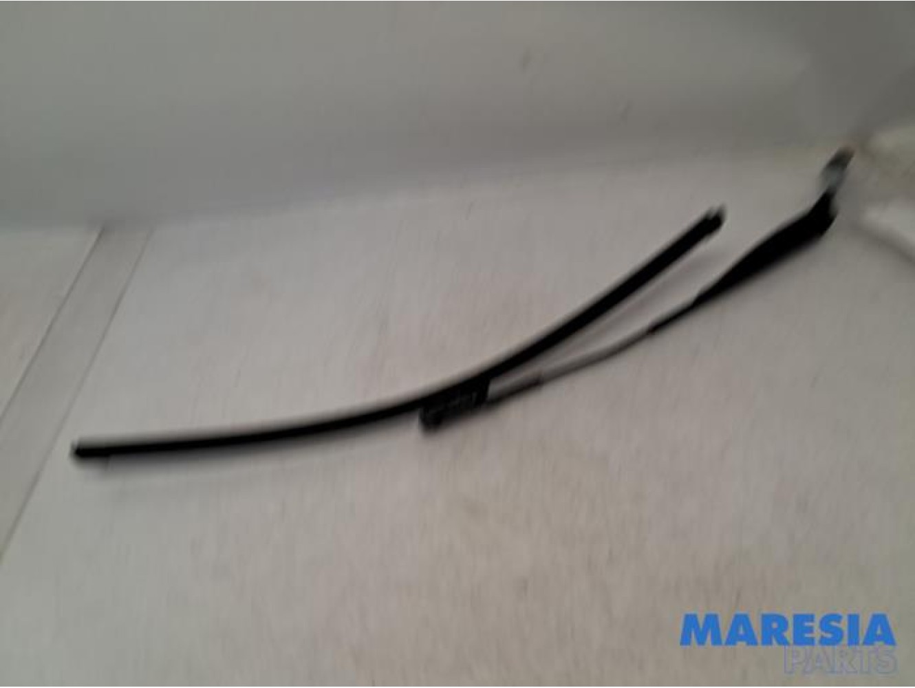 Fiat - Panda - Front wiper arm
