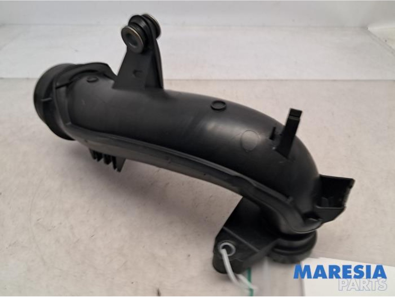 Opel - Vivaro - Air intake hose