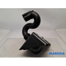 Opel - Vivaro - Air intake hose