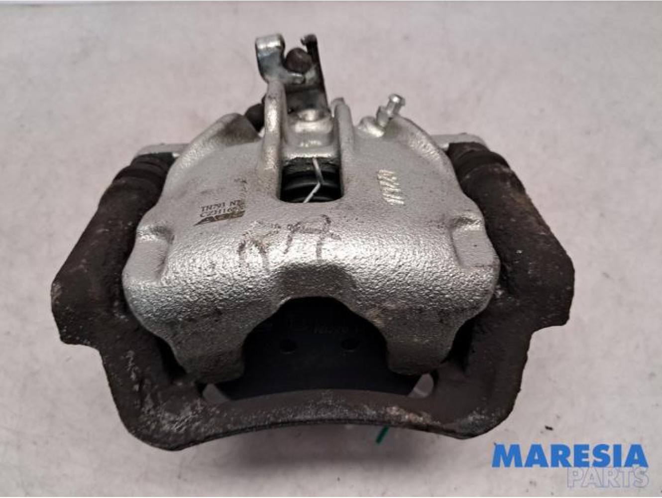 Opel - Vivaro - Rear brake calliper, right