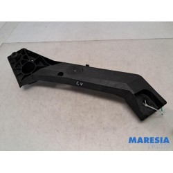 Opel - Vivaro - Front part support