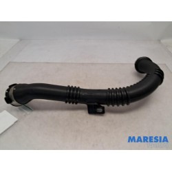Opel - Vivaro - Intercooler tube
