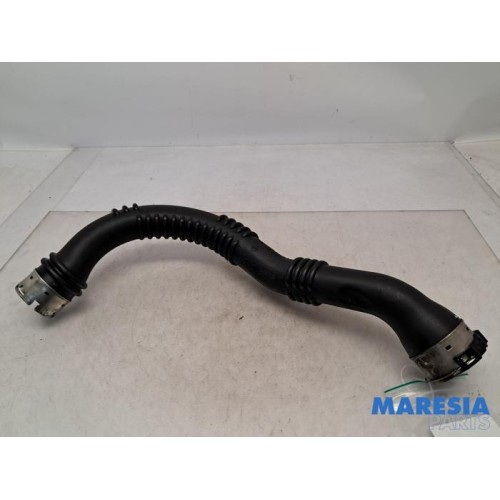 Opel - Vivaro - Intercooler tube
