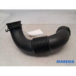 Opel - Vivaro - Air intake hose