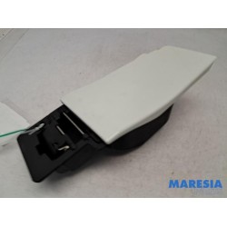 Opel - Vivaro - Tank Klep