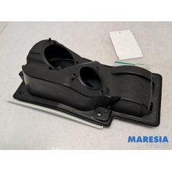 Opel - Vivaro - Tank Klep
