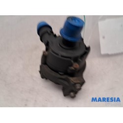 Opel - Vivaro - Additional water pump