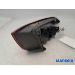 Alfa Romeo - Giulia - Taillight, right
