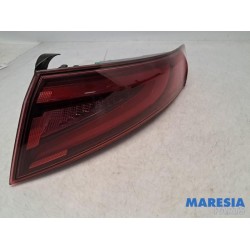 Alfa Romeo - Giulia - Taillight, right