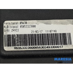 Alfa Romeo - Giulia - Rear seat lock