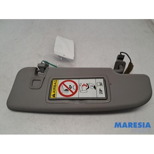 Alfa Romeo - Giulia - Sun visor