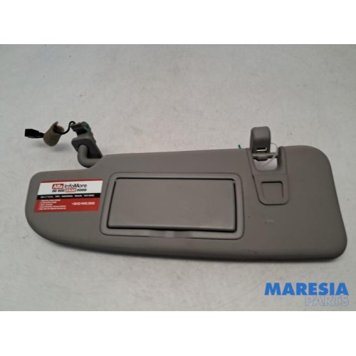Alfa Romeo - Giulia - Sun visor
