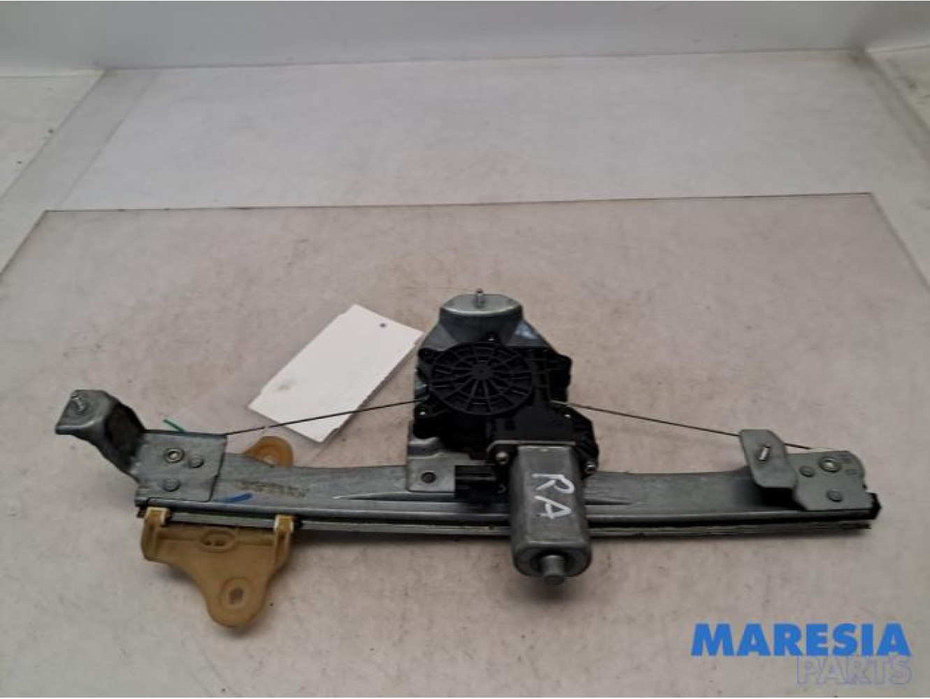 Renault - Captur - Rear door window mechanism 4-door, right
