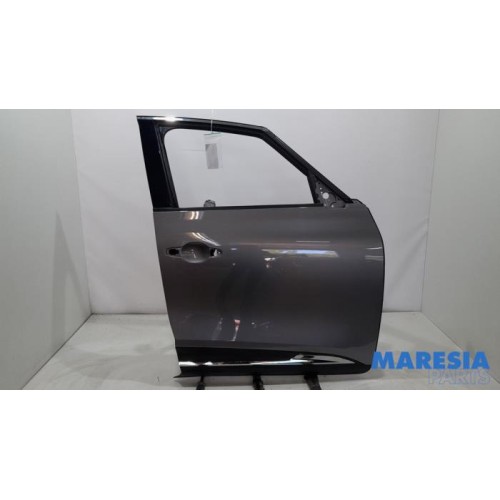 Renault - Scenic - Front door 4-door, right