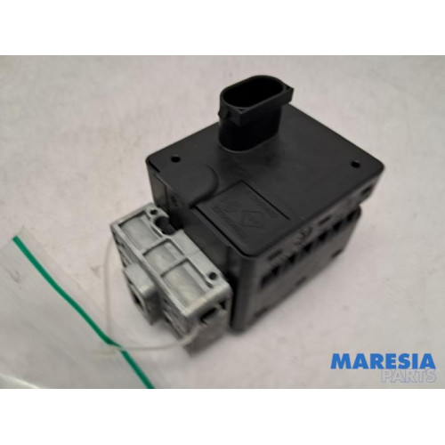 Renault - Captur - Electronic ignition key