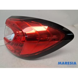 Renault - Captur - Taillight, right