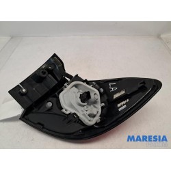 Renault - Captur - Taillight, left