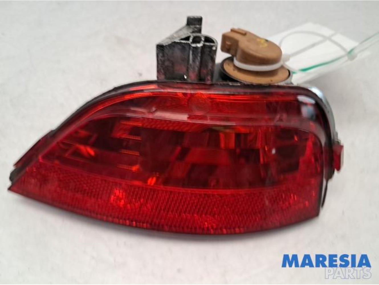 Renault - Captur - Rear fog light