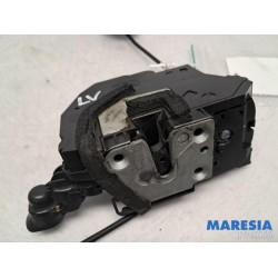 Renault - Captur - Door lock mechanism 4-door, front left
