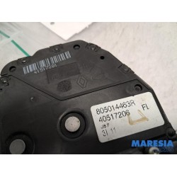 Renault - Captur - Door lock mechanism 4-door, front left