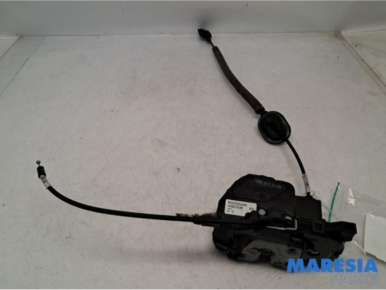 Renault - Captur - Front door lock mechanism 4-door, right