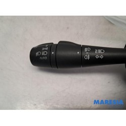Renault - Captur - Light switch