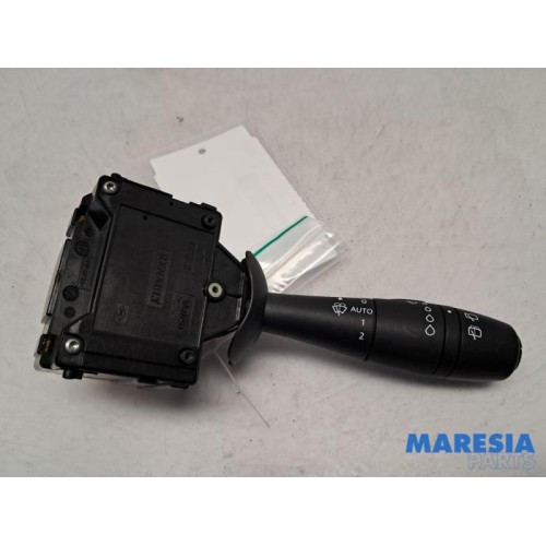 Renault - Captur - Wiper switch