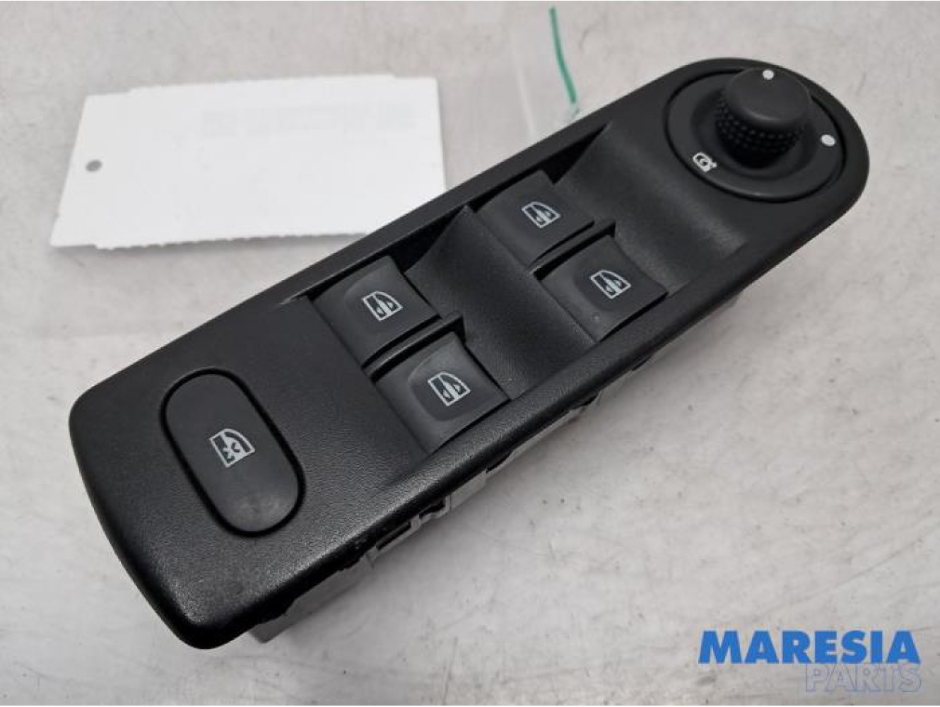 Renault - Captur - Multi-functional window switch