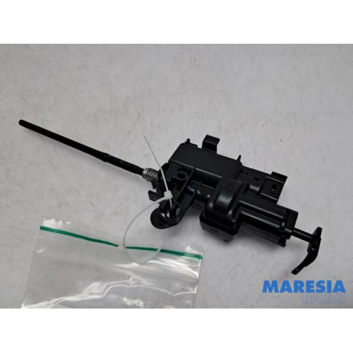 Renault - Captur - Tank flap lock motor