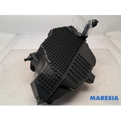Renault - Clio - Air box